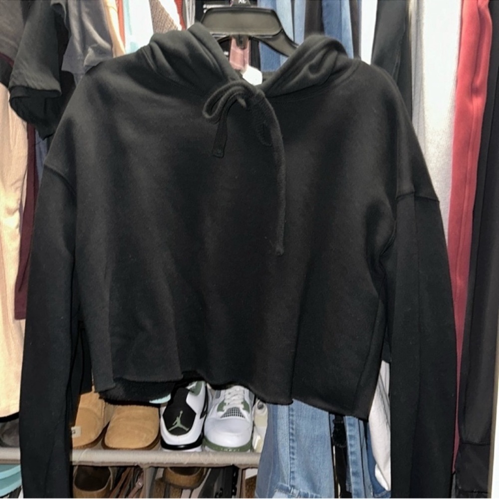 Black Cropped Hoodie